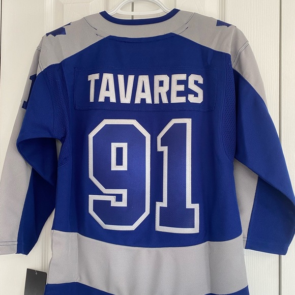Toronto Maple Leafs Jersey - Picture 2 of 3